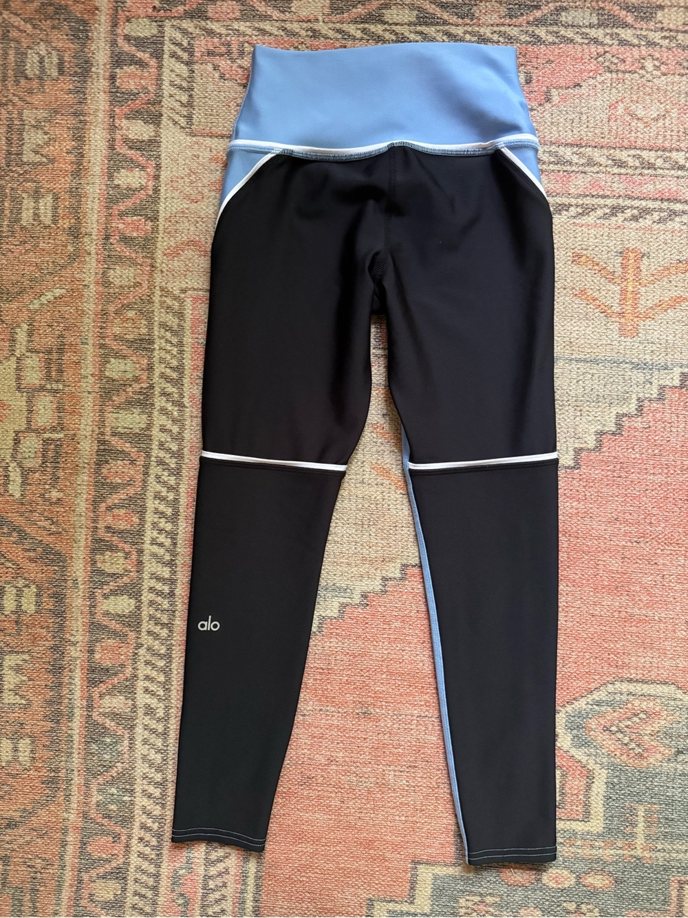 Alo Yoga 7/8 High-Waist Element Leggings | Marina Blue & Black | Size Small - Picture 2 of 4